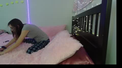 pink_tv online show from 09.26.25