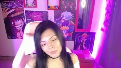 pink_yuii online show from 12.22.24