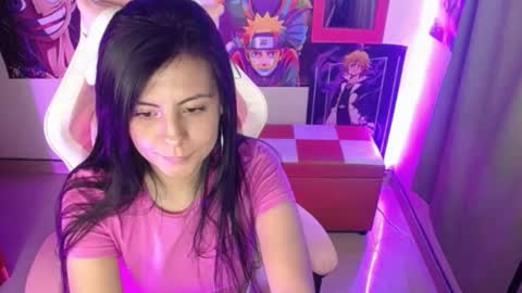 pink_yuii online show from 01.12.25