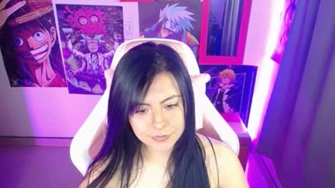 pink_yuii online show from 01.21.25