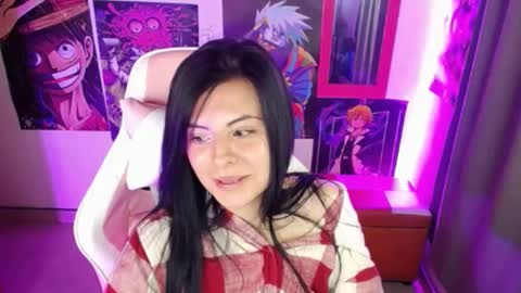 pink_yuii online show from 02.28.25