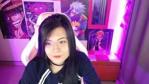 pink_yuii online show from 03.01.25