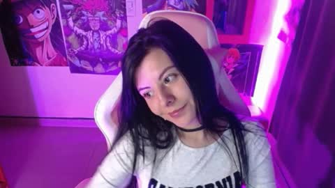 pink_yuii online show from 03.04.25