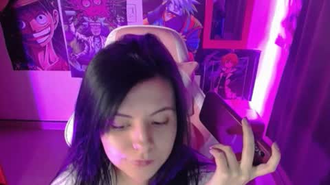 pink_yuii online show from 03.06.25