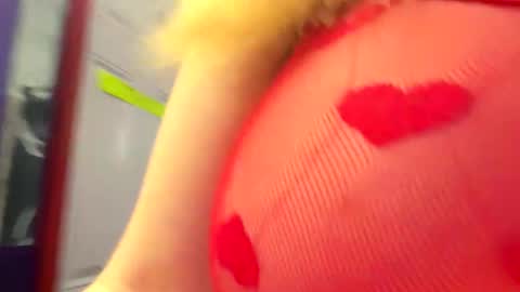 Snapshot of pinkcandi333 chatting on 02.10.26 pinkcandi333 online show from 02.10.26