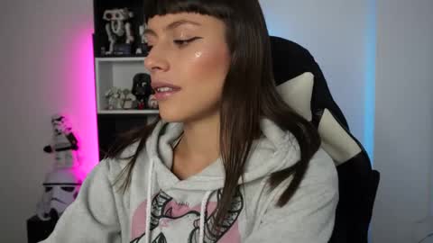 Snapshot of pinkcatlive chatting on 04.27.26 Emily online show from 04.27.26