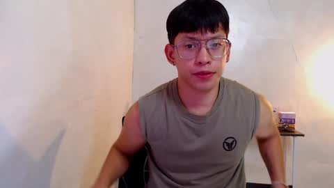 Snapshot of pinkcock_froi chatting on 01.19.25 froi online show from 01.19.25