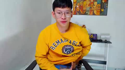 Snapshot of pinkcock_froi chatting on 02.16.25 froi online show from 02.16.25
