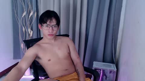 Snapshot of pinkcock_froi chatting on 06.23.26 froi online show from 06.23.26