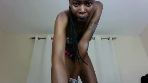 Pinkie online show from 02.16.25