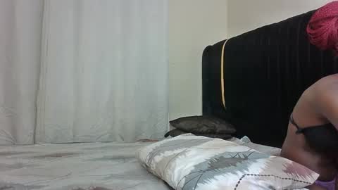 Pinkie online show from 02.17.25