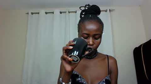 Pinkie online show from 03.08.25