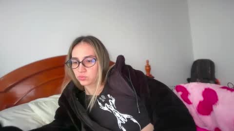 Pinkilola online show from 05.31.26