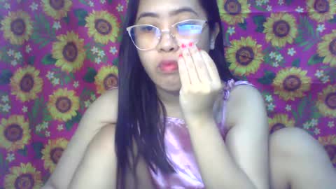 Snapshot of pinkish_shine chatting on 02.03.25 Hi its me shine online show from 02.03.25
