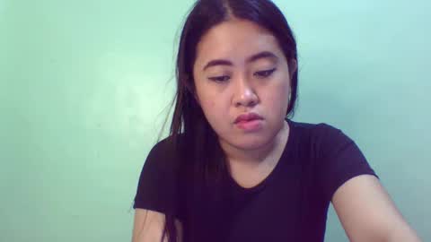 Snapshot of pinkish_shine chatting on 02.12.25 Hi its me shine online show from 02.12.25