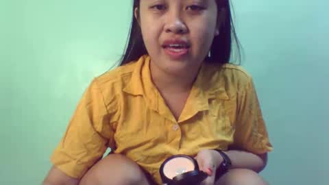Snapshot of pinkish_shine chatting on 02.19.25 Hi its me shine online show from 02.19.25