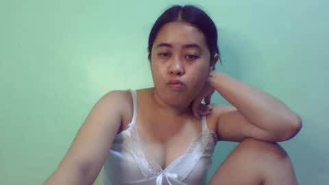 Snapshot of pinkish_shine chatting on 02.23.25 Hi its me shine online show from 02.23.25