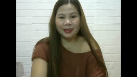 Snapshot of pinkishpusiemom18 chatting on 02.17.25 pinkishpusiemom18 online show from 02.17.25