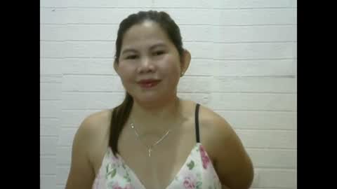 Snapshot of pinkishpusiemom18 chatting on 02.22.25 pinkishpusiemom18 online show from 02.22.25