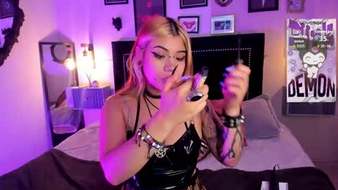 Snapshot of pinkk_demon chatting on 02.26.26 PINKK online show from 02.26.26