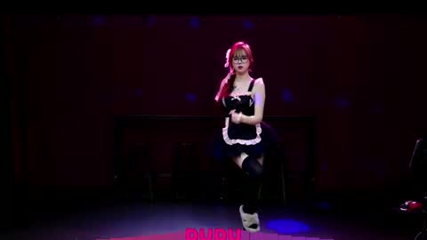 Snapshot of pinklady_dudu chatting on 10.26.25 pinklady_dudu online show from 10.26.25