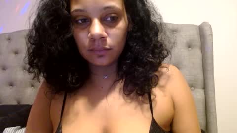 Snapshot of pinkmonae chatting on 02.19.25 pinksugar online show from 02.19.25