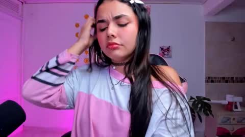 Snapshot of pinkpantherr_ chatting on 10.23.25 Sarah .. online show from 10.23.25