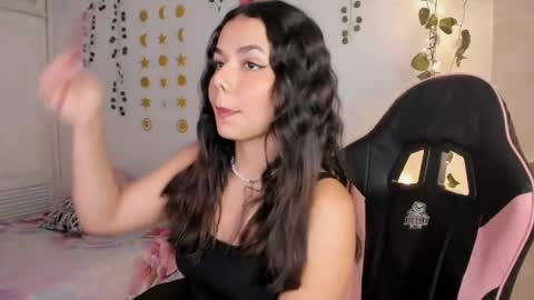 Sarah .. online show from 04.01.26