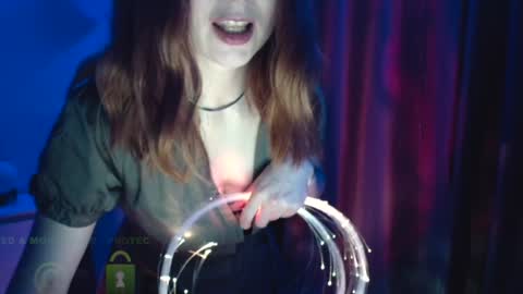 Perlita online show from 01.12.25