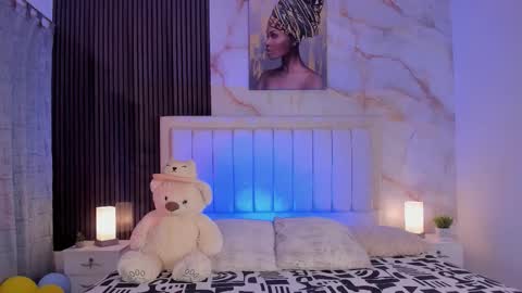 Snapshot of pinky_peach_ chatting on 09.29.25 Peachy online show from 09.29.25