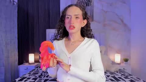 Snapshot of pinky_peach_ chatting on 10.02.25 Peachy online show from 10.02.25