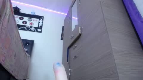 Snapshot of pinky_pinky_ chatting on 10.23.25 VIOLETA LOPEZ online show from 10.23.25