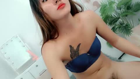 pinky_web03 online show from 10.10.25