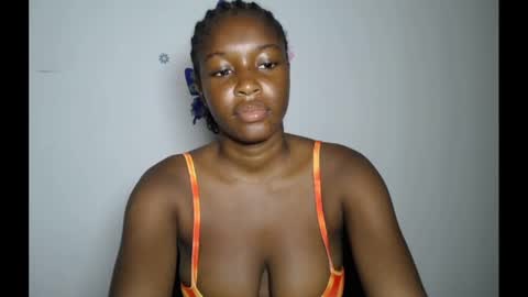 pinkykiki_247 online show from 12.15.25