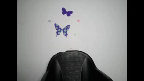 pinkykiki_247 online show from 12.17.25