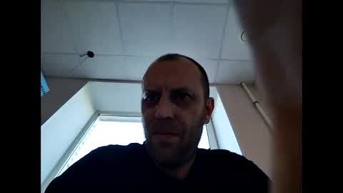 Snapshot of pinochet1982 chatting on 09.11.25 Maxwhite online show from 09.11.25