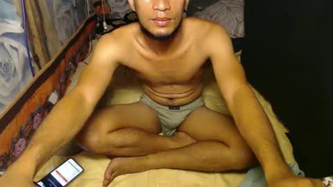 Snapshot of pinoy_studz chatting on 10.19.25 pinoy_studz online show from 10.19.25
