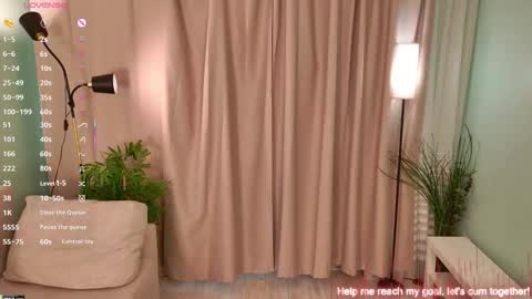 Snapshot of pinquinn chatting on 02.05.26 pinquinn online show from 02.05.26