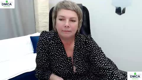 Snapshot of pion_s chatting on 10.17.25 Bella online show from 10.17.25