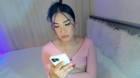 Snapshot of piroulita chatting on 10.24.25 Ari online show from 10.24.25