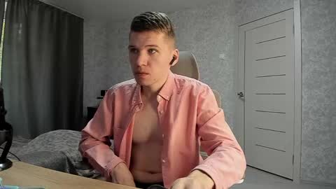 Snapshot of pirremeow chatting on 04.28.26 Pierre online show from 04.28.26