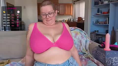 Em online show from 01.19.25