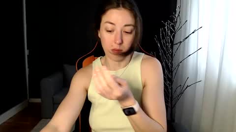 piscesgirl06 online show from 02.17.25