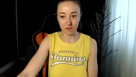 piscesgirl06 online show from 10.13.25