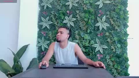 PittAndLunaa69 online show from 04.19.26