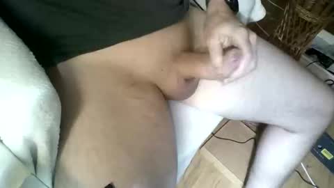 pivaasekcz323620 online show from 10.14.25