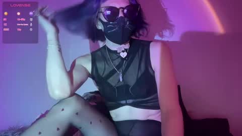 pixie_praxis online show from 12.11.24