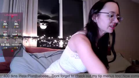 Snapshot of plantbabeee chatting on 12.11.24 Plantbabeee online show from 12.11.24