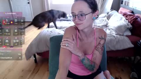 Snapshot of plantbabeee chatting on 09.21.25 Plantbabeee online show from 09.21.25