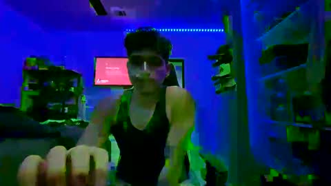 X X X online show from 11.15.25